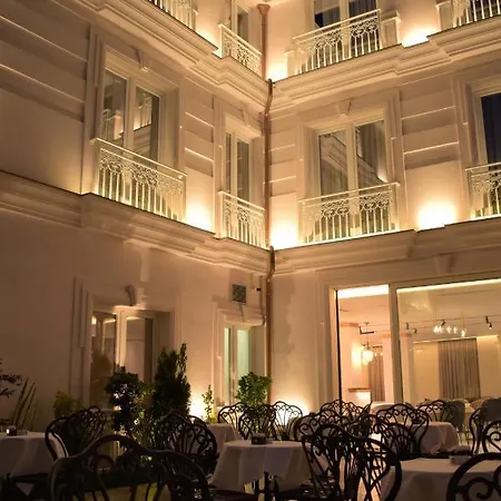 Moenia Boutique 4* Durrës