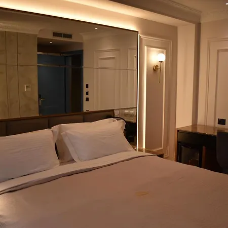 Moenia Boutique 4* Durrës