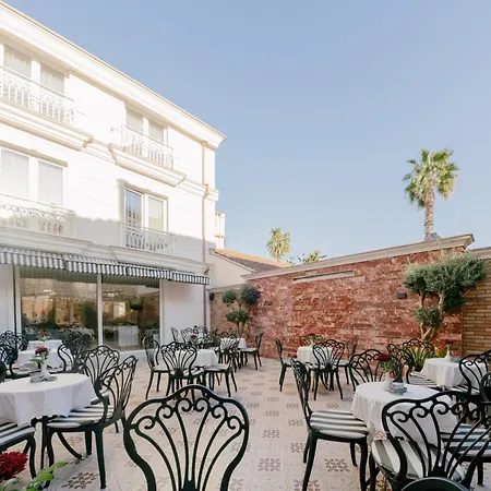 Moenia Boutique 4*
