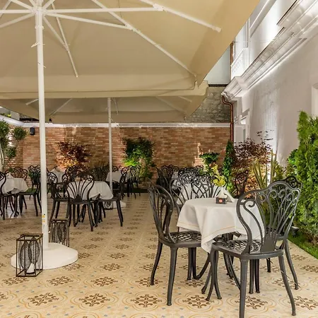 Hotel Giulia 4*