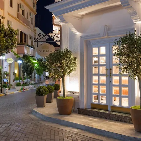 Moenia Boutique 4*
