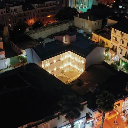 Moenia Boutique ホテル 4*