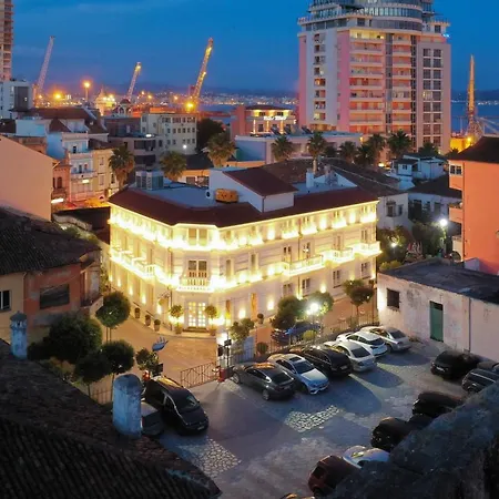 Giulia Albérgo 4* Durrës